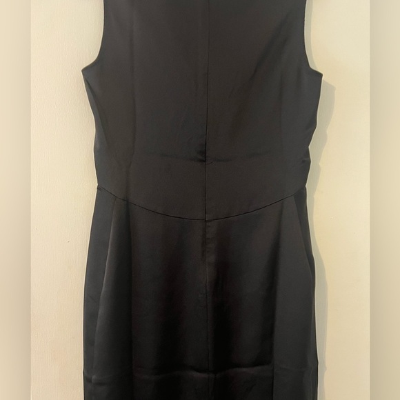 Banana Republic Elegant Black Sleeveless Dress with cowl neckline size 6 (E120) - Picture 10 of 16